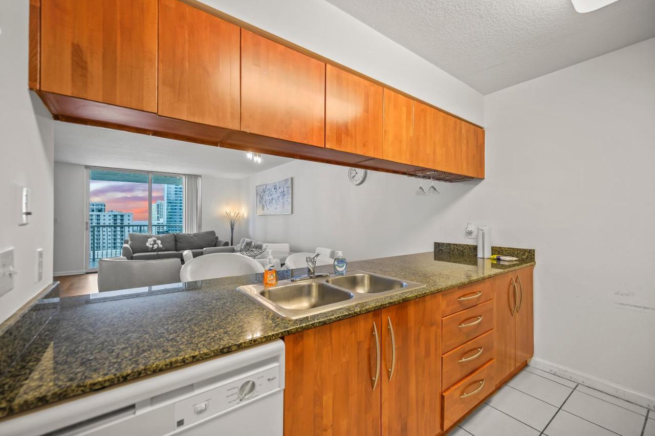 Luxurious 1Br High Rise Condo Brickell-Free Parking Miami Buitenkant foto